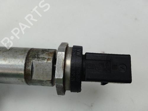 Used Injection rail SKODA RAPID (NH3, NK3, NK6) 1.2 TSI (90 hp) 23948409