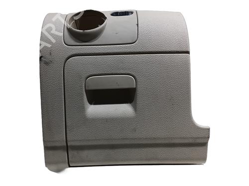 Used Glove box VW EOS (1F7, 1F8) 2.0 TDI (140 hp) 32362052