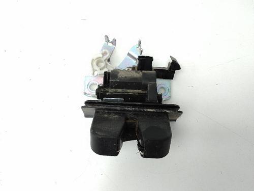Used Tailgate lock AUDI A3 Sportback (8YA, 8YF) 35 TDI (150 hp) 18585683