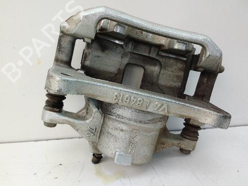 Used Right front brake caliper TOYOTA COROLLA Saloon (_E18_, ZRE1_) 1.8 VVTi (ZRE172, ZRE182) (140 hp) 18585770