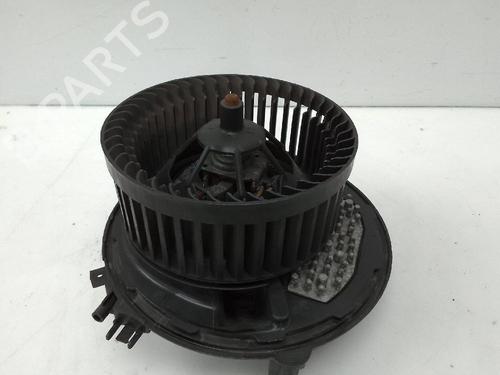 Used Heater blower motor SEAT LEON Sportstourer (KL8, KLD) 2.0 TDI (115 hp) 24304843