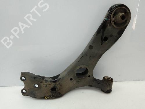 Used Right front suspension arm TOYOTA AURIS (_E18_) 1.8 Hybrid (ZWE186_, ZWE186R) (136 hp) 21084846