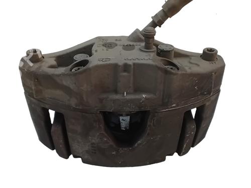 Venstre bremsekaliper foran VOLVO XC90 I (275) D5 AWD (163 hp) 30613899