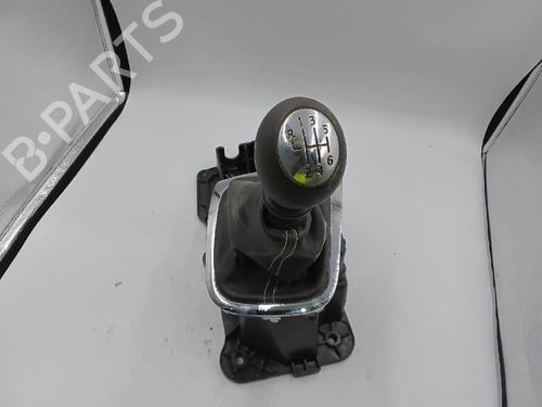 Used Gear lever RENAULT MEGANE III Hatchback (BZ0/1_, B3_) 1.2 TCe (BZ2B, BZ11) (116 hp) 27924233
