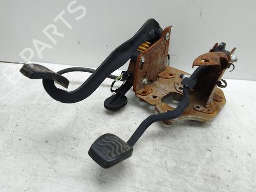 Used Clutch pedal FORD TRANSIT CUSTOM V362 Van (FY, FZ) 2.2 TDCi (125 hp) 26160535