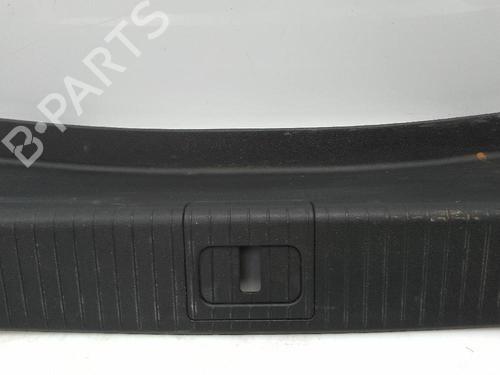 Garniture de hayon MERCEDES-BENZ E-CLASS (W212) E 300 Hybrid / BlueTEC Hybrid (212.098) (204 hp) 22401621