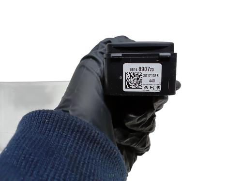 Switch CITROËN C3 III (SX) 1.5 BlueHDi 100 (SXYHYP, SXYHTU) | BP32723800I30  - Image 6