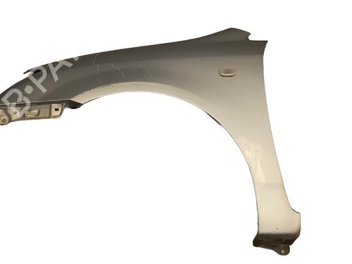 Guarda-lamas esquerdo Guarda-lamas esquerdo TOYOTA COROLLA (_E12_) 1.6 VVT-i (ZZE121_, ZZE121R) (110 hp) 35976355 35976355