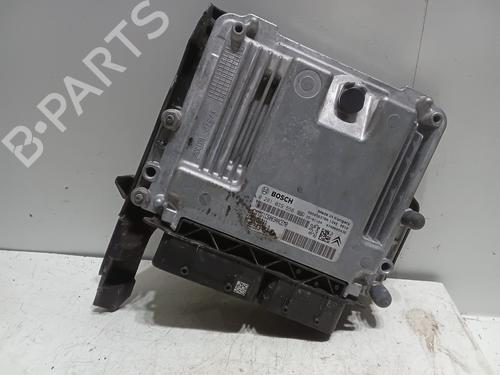 Used Engine control unit (ECU) Engine control unit (ECU) PEUGEOT EXPERT Platform/Chassis 2.0 HDi 120 (120 hp) 34647205 34647205