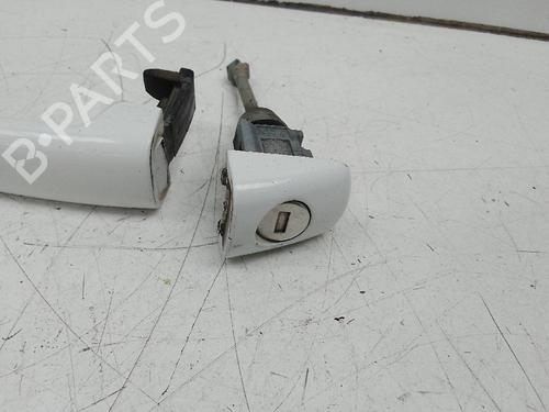 Front left exterior door handle PEUGEOT 208 I (CA_, CC_) 1.6 HDi | BP19776876C128 