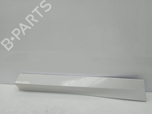 Used Door moulding trim Door moulding trim BMW X3 (G01, F97, G08) xDrive 20 d Mild-Hybrid (190 hp) 22411708 22411708