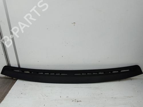 Griglia sotto parabrezza Griglia sotto parabrezza IVECO DAILY VI Van 33S14, 35S14, 35C14, 42S14 (136 hp) 34418990 34418990