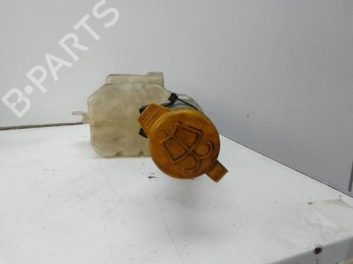 Used Windscreen washer tank FIAT 500X (334_) 1.6 D Multijet (334AXA1B, 334AXA11) (120 hp) 18581687