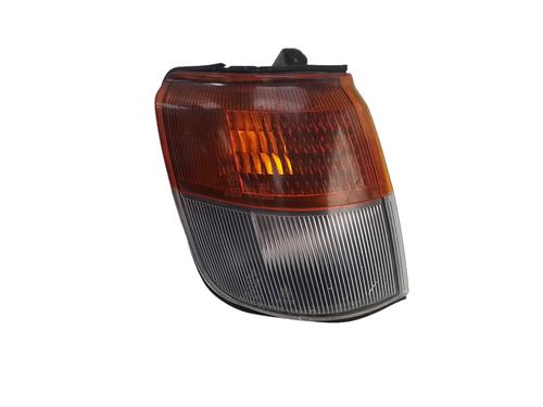 Used Right front indicator Right front indicator MITSUBISHI PAJERO I Canvas Top (L04_G) 2.5 TD (L044G, L049G) (95 hp) 26173184 26173184