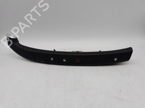 Used Warning switch FIAT TIPO Hatchback (356_, 357_) 1.4 LPG (356HXF1B) (120 hp) 28146642