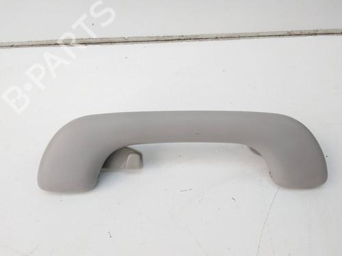 Innvendig takhåndtak RENAULT KADJAR (HA_, HL_) 1.2 TCe 130 (HLMR) (130 hp) 28148804