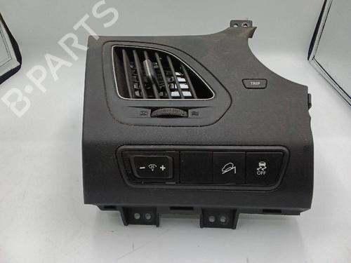 Used Air vent HYUNDAI ix35 (LM, EL, ELH) 1.7 CRDi (116 hp) 25485498