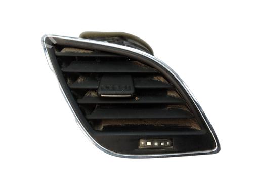 Used Air vent Air vent BMW 1 (E81) 116 d (116 hp) 18587251 18587251