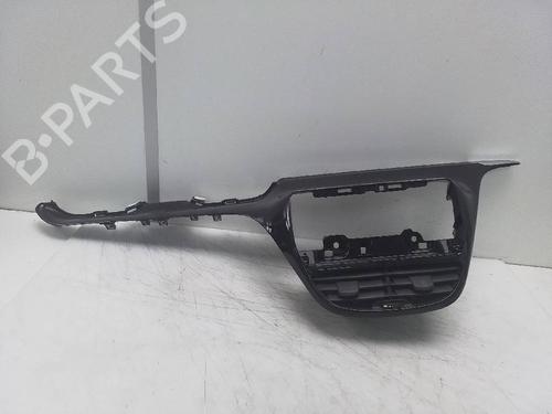 Air vent PEUGEOT 208 I (CA_, CC_) 1.2 THP 110 | BP19505934I21