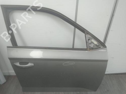 Used Right front door Right front door 21526667 21526667