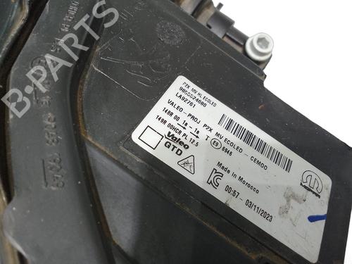 Left headlight PEUGEOT 2008 II (UD_, US_, UY_, UJ_, UR_, UC_) 1.2 PureTech 130 (USHNS, URHNS) | BP31643349C28 