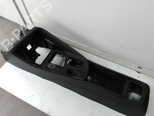 Middle console BMW X1 (F48) sDrive 18 d | BP29764946I22 