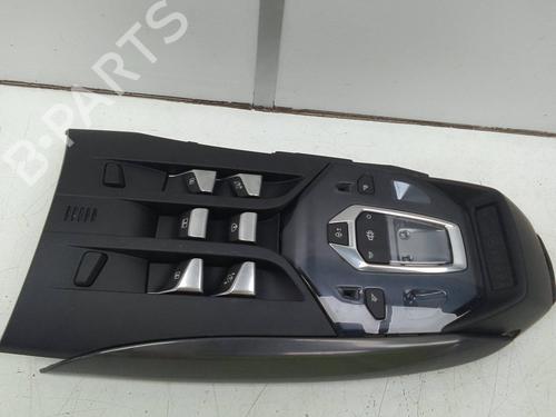 Used Interior roof light Interior roof light DS DS 5 (KF_) 2.0 BlueHDi 180 (180 hp) 19171827 19171827