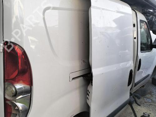 Høyre side skyvedør FIAT DOBLO Bus (263_) 1.6 D Multijet (263AXD1B, 263AXX1B) (105 hp) 27625725
