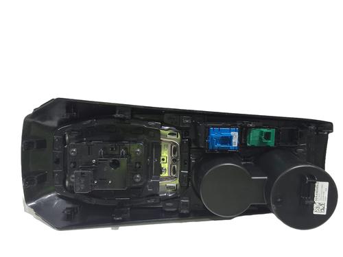 Middle console PEUGEOT 2008 II (UD_, US_, UY_, UJ_, UR_, UC_) 1.2 PureTech 130 (USHNS, URHNS) | BP31612047I22 