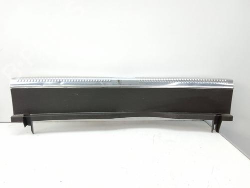 Used Tailgate trim Tailgate trim 18785729 18785729