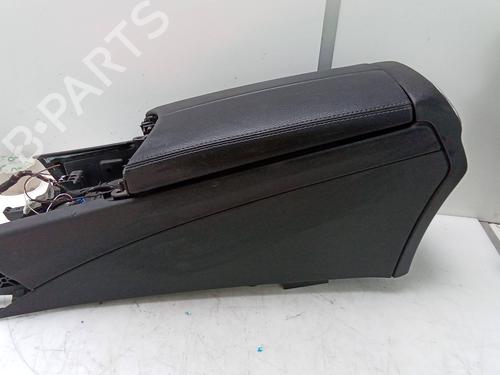 Used Middle console Middle console MERCEDES-BENZ C-CLASS (W205) C 220 BlueTEC / d (205.002, 205.004) (170 hp) 18890626 18890626