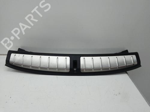 Used Tailgate trim Tailgate trim 18580422 18580422