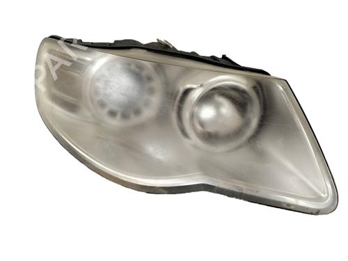Used Right headlight Right headlight VW TOUAREG (7LA, 7L6, 7L7) 3.2 V6 (220 hp) 26161124 26161124
