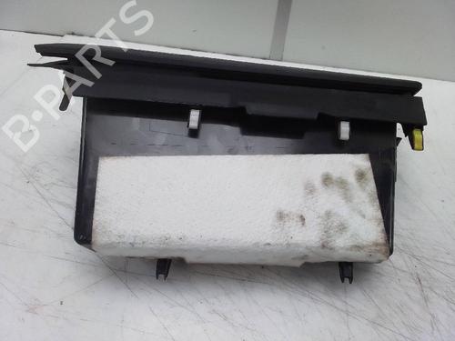 Used Glove box TOYOTA HILUX VIII Pickup (_N1_) 2.4 D 4WD (GUN125_, GUN125R) (150 hp) 18574646