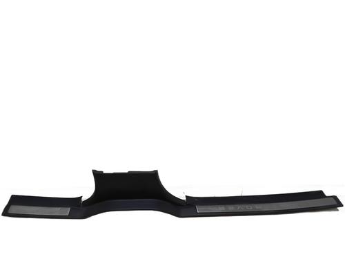 Dørliste Dørliste LAND ROVER RANGE ROVER SPORT I (L320) 3.0 D 4x4 (245 hp) 35945054 35945054