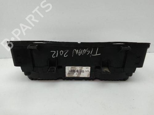 Instrument cluster VW TIGUAN (5N_)  | BP22273384C47 