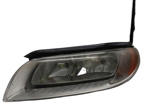 Used Left headlight VOLVO V70 III (135) 2.4 D (175 hp) 29935821