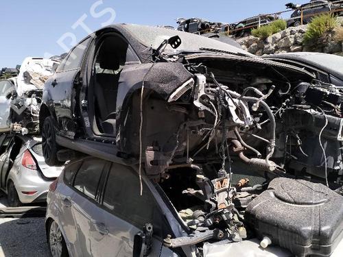 Used Right front steering knuckle FORD FOCUS III [2010-2020]  19171952