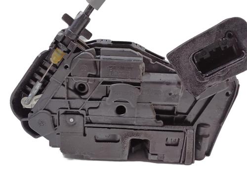 front-right-lock-seat-arona-kj7-kjp-2017-33266287 main image