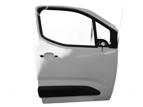 Used Right front door Right front door 38751073 38751073