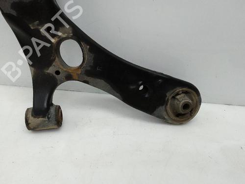 Used Right front suspension arm LEXUS CT (ZWA10_) 200h (ZWA10_, ZWA10R) (136 hp) 23207518