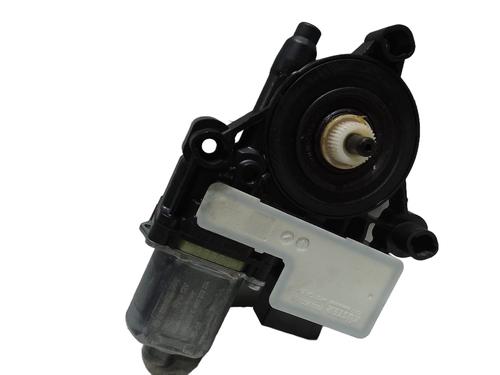 Used Right rear window motor Right rear window motor SEAT ARONA (KJ7, KJP) 1.0 TSI (95 hp) 33266243 33266243