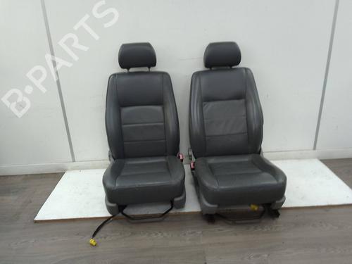 Used Seats set Seats set VW TRANSPORTER T5 Van (7HA, 7HH, 7EA, 7EH) 2.5 TDI (174 hp) 20504194 20504194