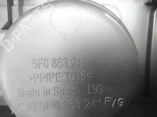 Used Middle console SEAT LEON (5F1) 1.4 TSI (122 hp) 25734013