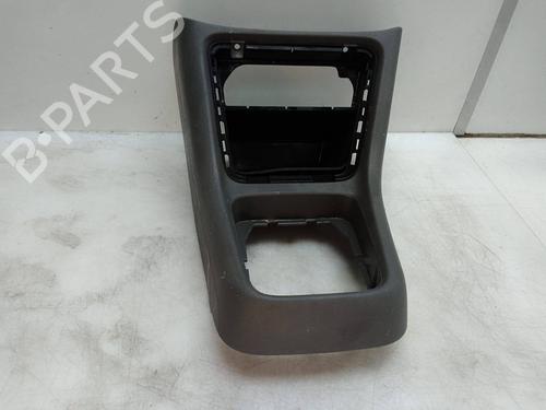 Used Middle console Middle console SUBARU FORESTER (SJ_) 2.0 D AWD (SJD) (147 hp) 18583196 18583196