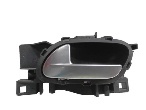 Used Front left interior door handle Front left interior door handle 38795972 38795972