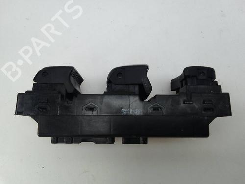 Used Left front window switch NISSAN JUKE (F15) 1.2 DIG-T (115 hp) 23217459