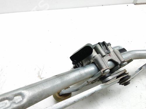 Used Front wiper motor PEUGEOT 208 II (UB_, UP_, UW_, UJ_) 1.2 PureTech 100 (101 hp) 18574016