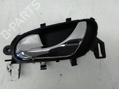 Used Front left interior door handle RENAULT KADJAR (HA_, HL_) 1.6 dCi 130 (HLA4) (130 hp) 18839838