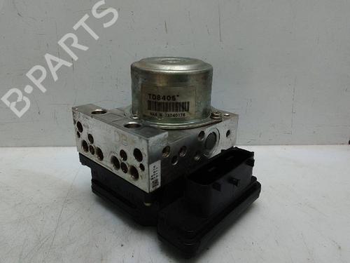 ABS Bremseaggregat NISSAN JUKE (F15) 1.2 DIG-T (115 hp) 25280161